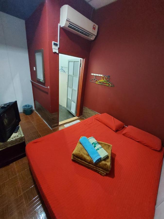 Nabil Nabila Motel Kuah Exterior photo